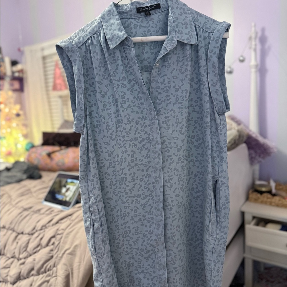 Blue Leopard Print Sleeveless Top